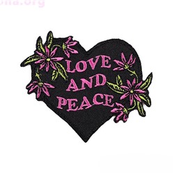 Нашивка «Love and peace»