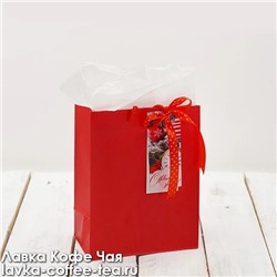 пакет красный для подарка с бумагой тишью белой и лентой горох №22, размер 23*18*10 см.