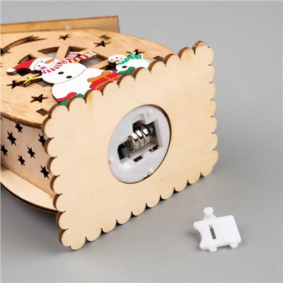 Ёлочная игрушка «Домик со снеговиками», батарейки, свечение тёплое белое