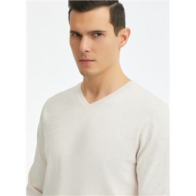 Пуловер базовый с V-образным вырезом