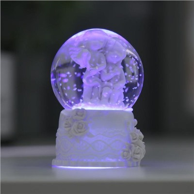Сувенир полистоун водяной шар свет "Белоснежные ангелы" МИКС 6,5х4,5х4,5 см