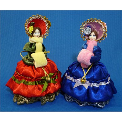 Кукла-шкатулка Мари с муфтой - ШК 10
