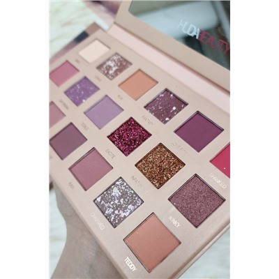 Палетка теней Huda Beauty – The New Nude Palette