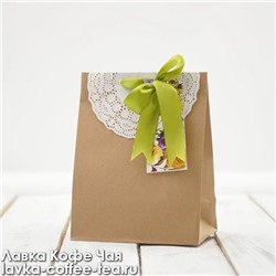 крафт-пакет для подарка декорированный салфеткой и лентой оливка №11, размер 23*18*10 см.