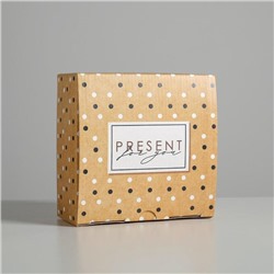 Коробка сборная Present, 15 × 15 × 7 см
