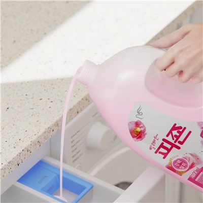 PIGEON Кондиционер для белья розовый сад / Regular Fabric Softener Pink Rose, 3500 мл